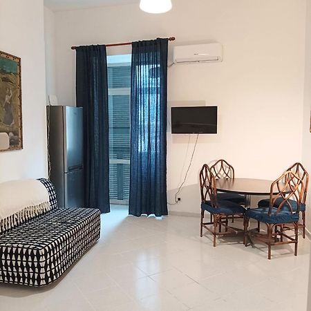 דירות פוזולי Valerio'S Flat מראה חיצוני תמונה
