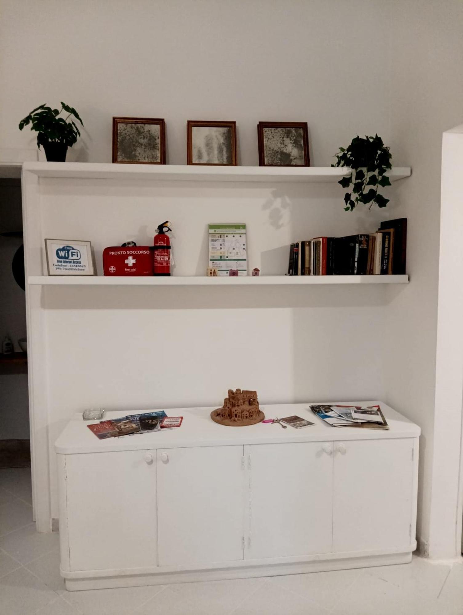 דירות פוזולי Valerio'S Flat מראה חיצוני תמונה