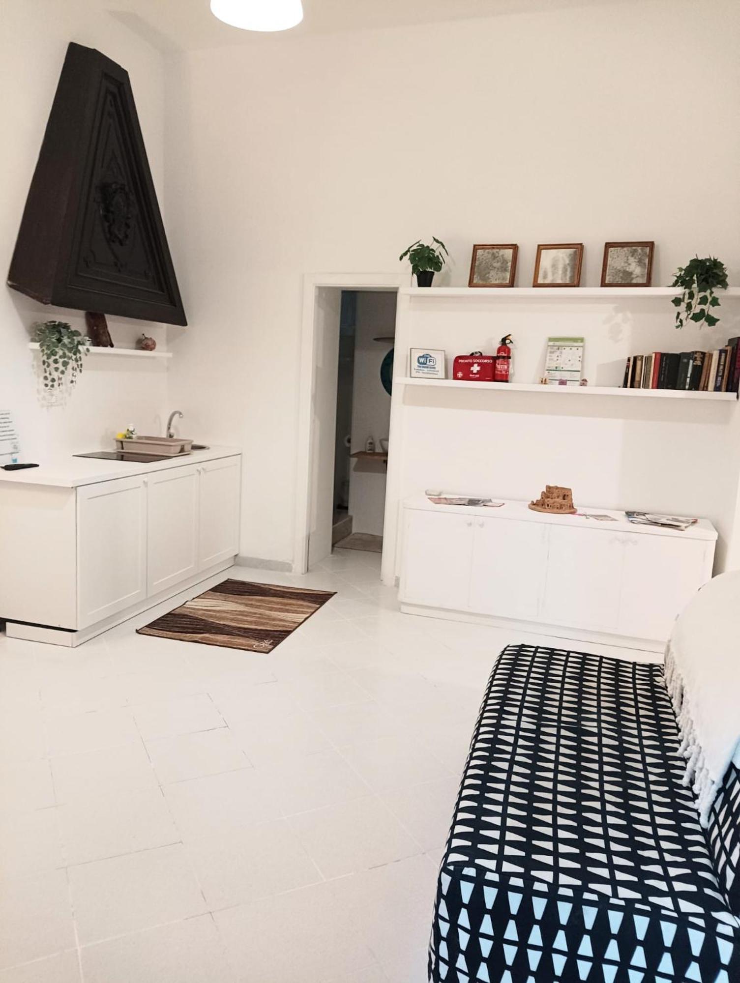 דירות פוזולי Valerio'S Flat מראה חיצוני תמונה