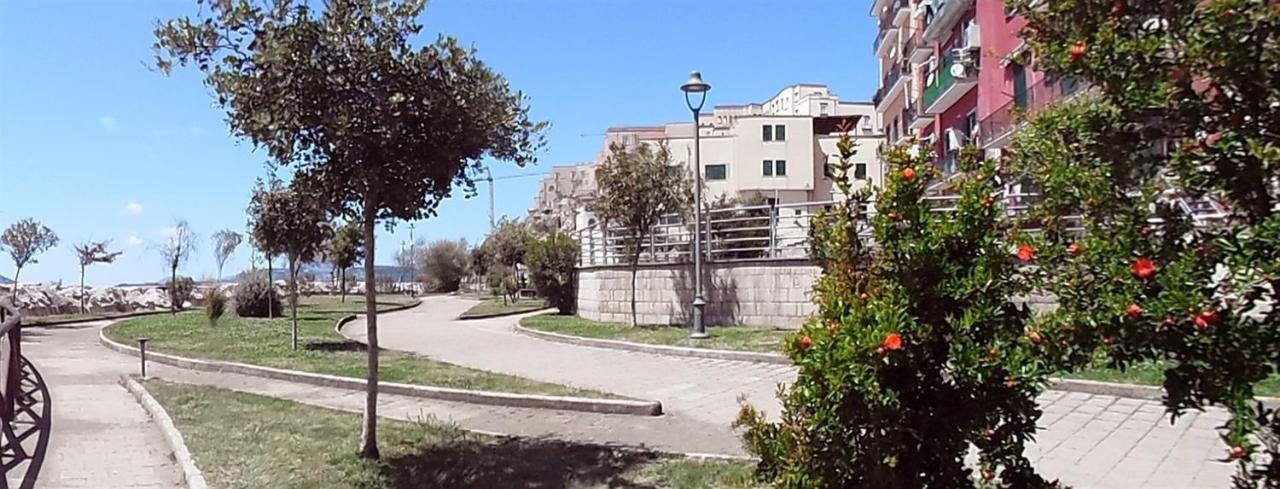 דירות פוזולי Valerio'S Flat מראה חיצוני תמונה